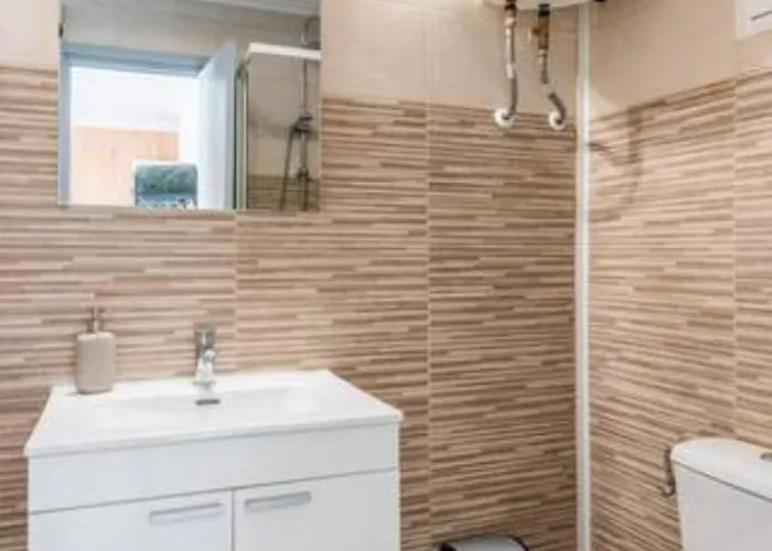 Pedro Happy 托雷莫利诺斯