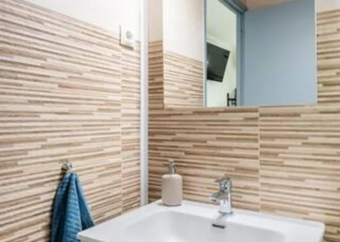 Pedro Happy 托雷莫利诺斯